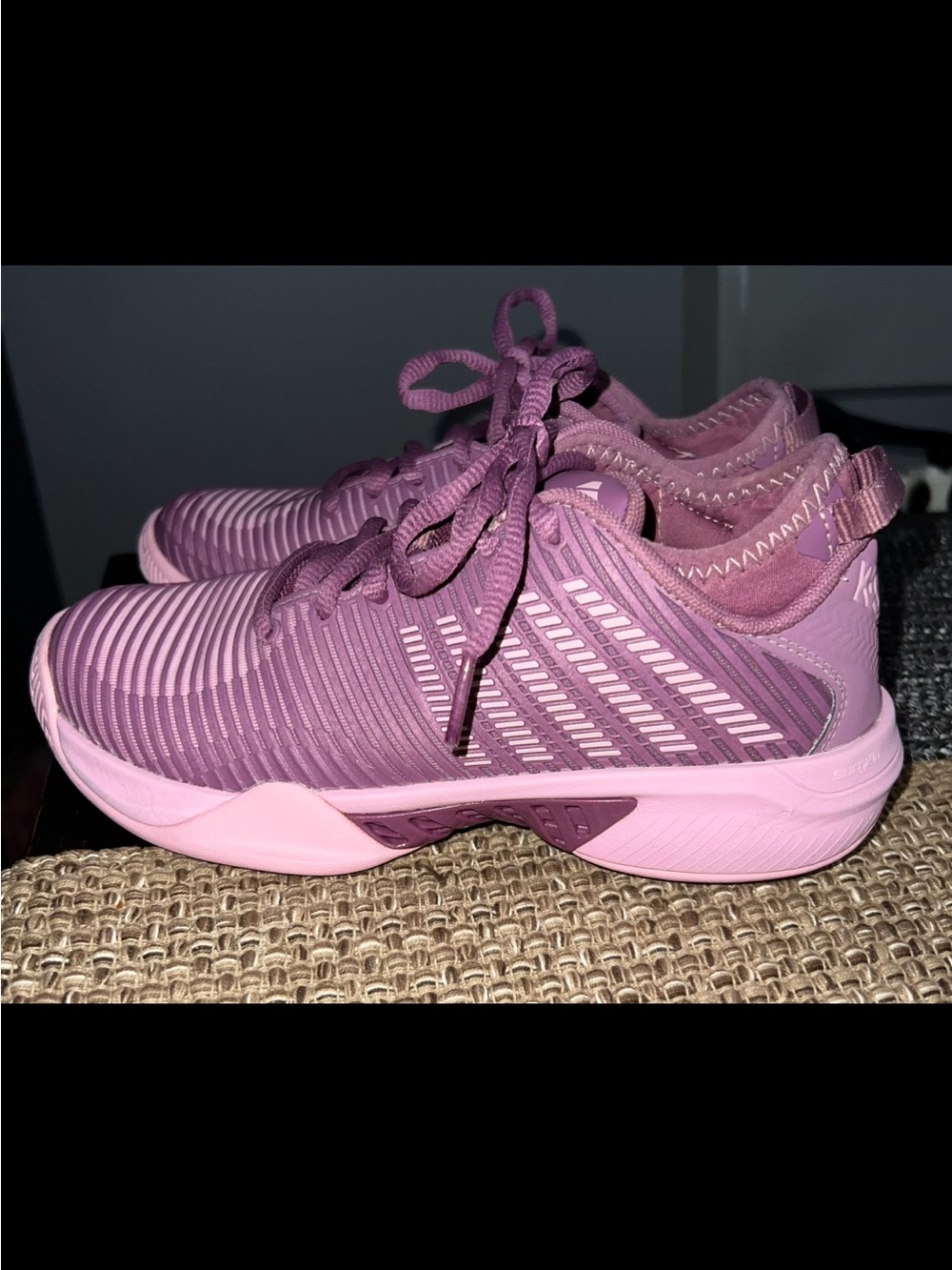 K-Swiss Kids Lace-Up Sneakers in Mauve Pink